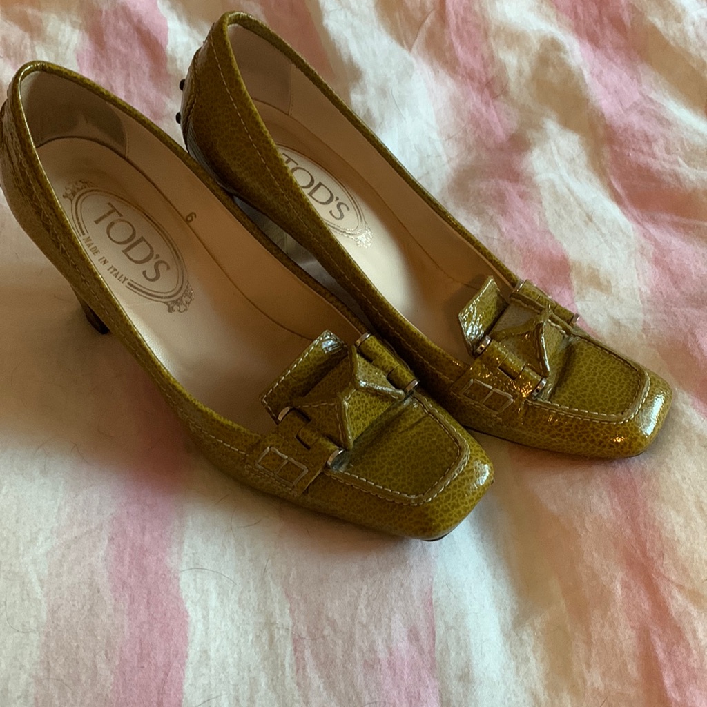 Tod’s Green Stacked Heels. Size 6